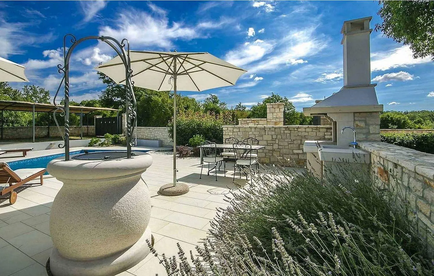 Traumhafte Istrische Steinvilla Mit Privatpool, Hydromassageecke, Aussendusche, Bbq Sveti Lovreč Pazenatički Vakantiehuis